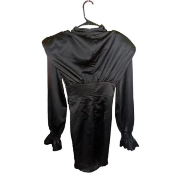 PrettyLittleThing Black Padded Shoulder Long Sleeve Dress Size XS, 0 - Picture 3 of 5